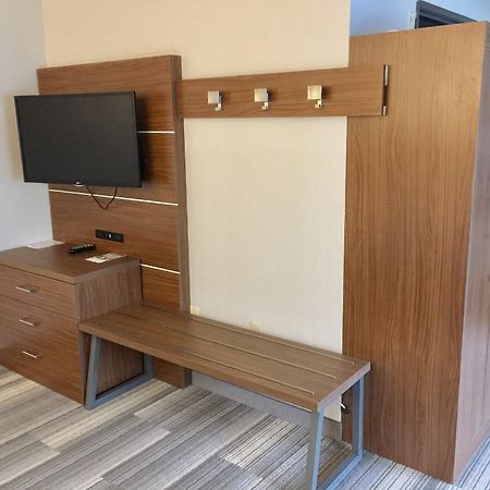 Holiday Inn Express & Suites Houston - Memorial Park Area By Ihg Eksteriør bilde