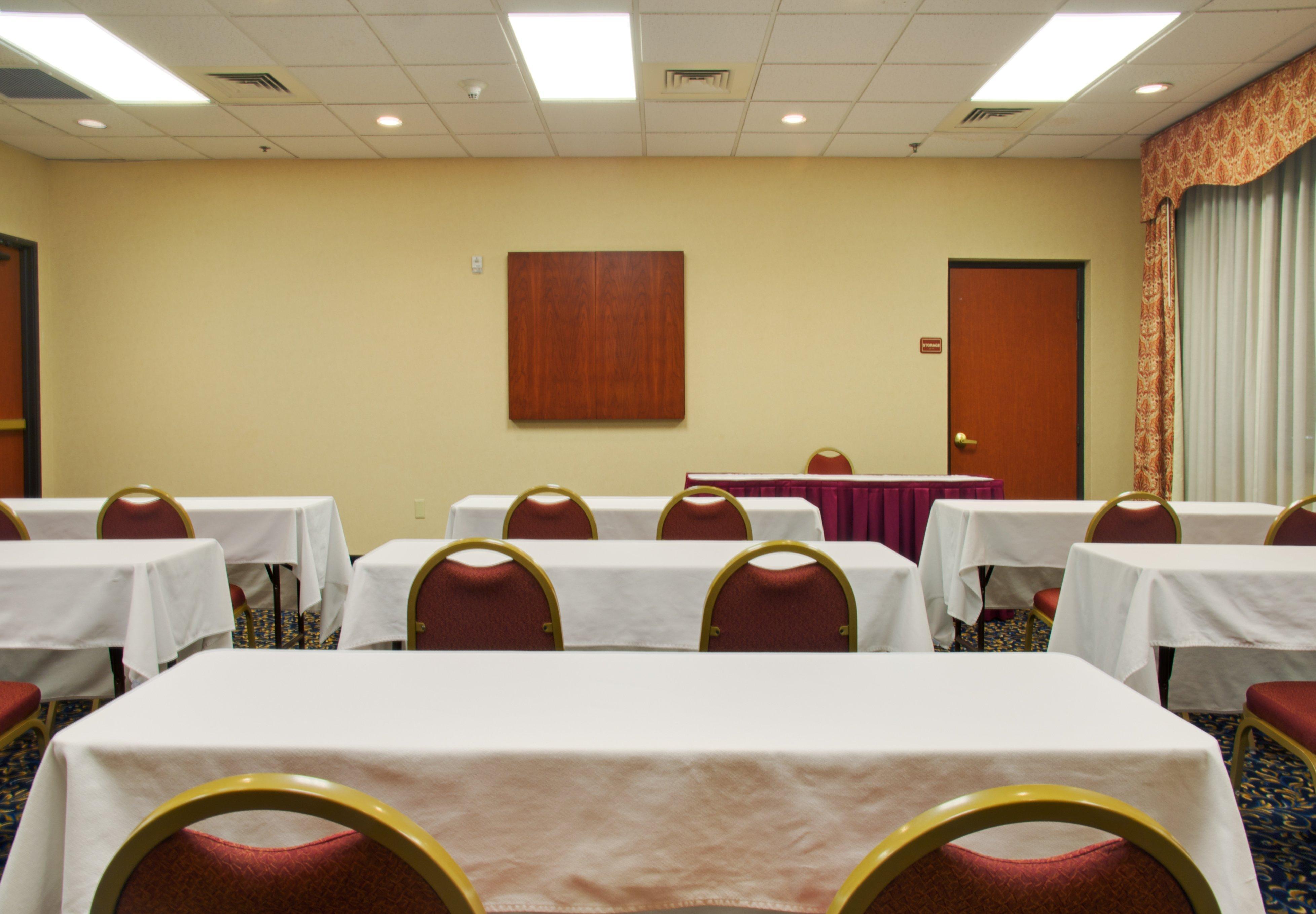 Holiday Inn Express & Suites Houston - Memorial Park Area By Ihg Eksteriør bilde