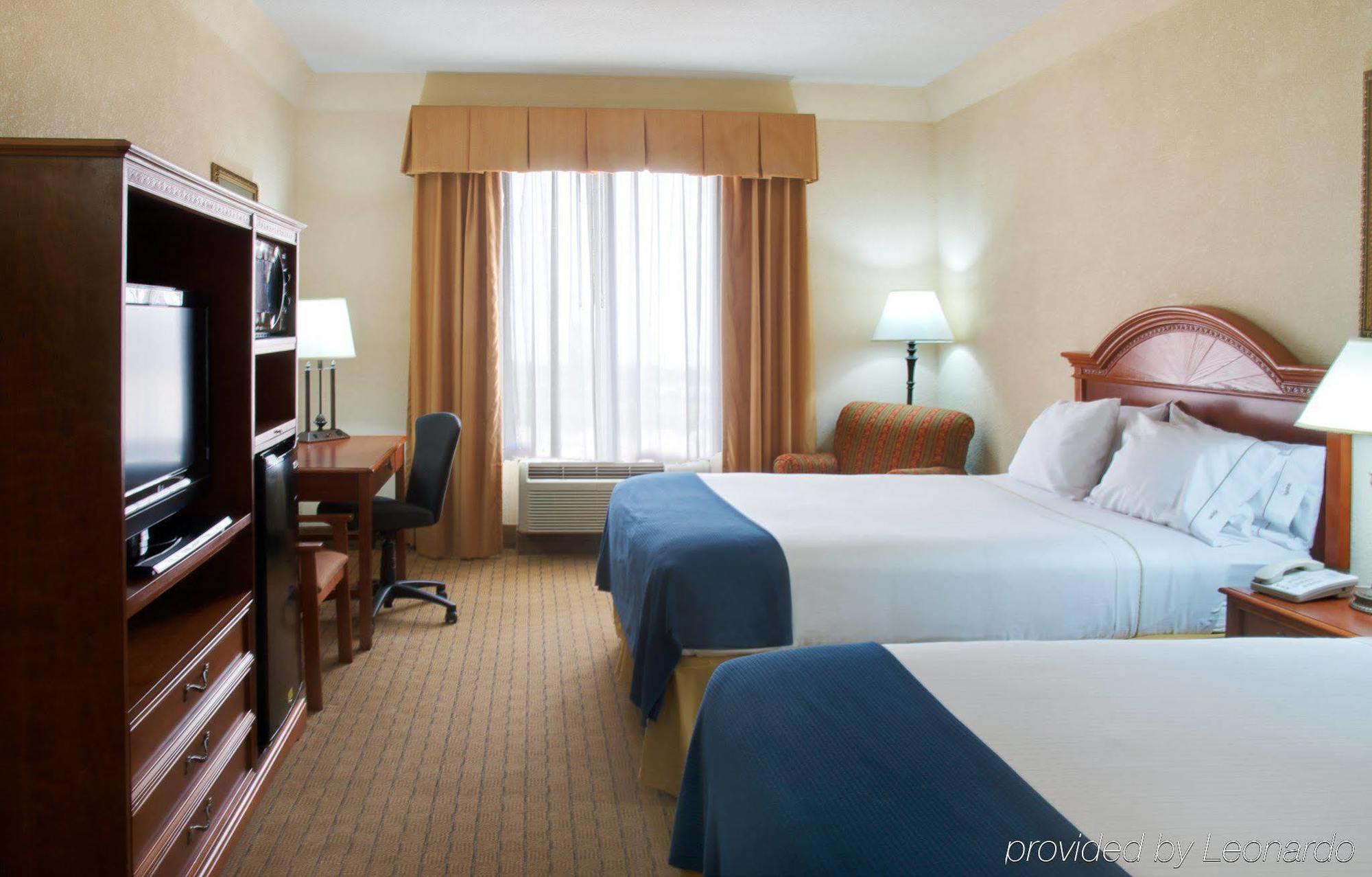 Holiday Inn Express & Suites Houston - Memorial Park Area By Ihg Rom bilde
